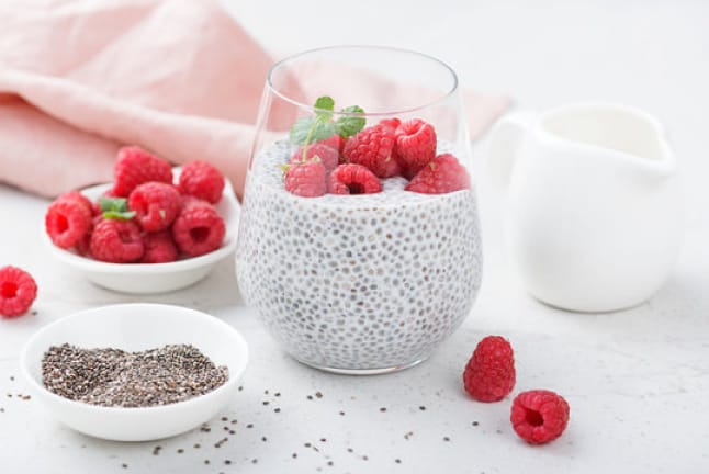 Top 10 Healthy Snacks for Weight Loss 8 chia pudding