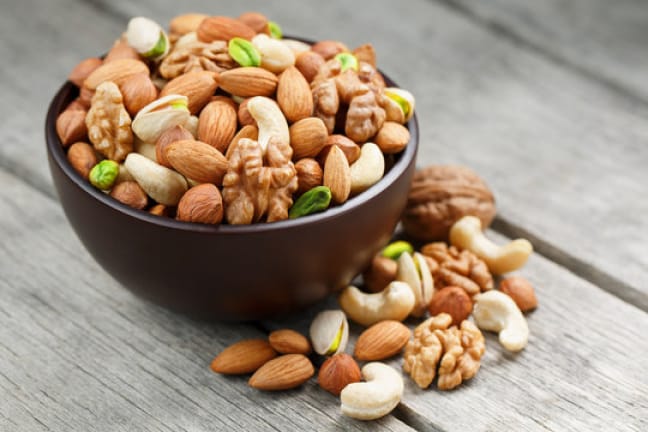 Top 10 Healthy Snacks for Weight Loss 5 mixed nuts